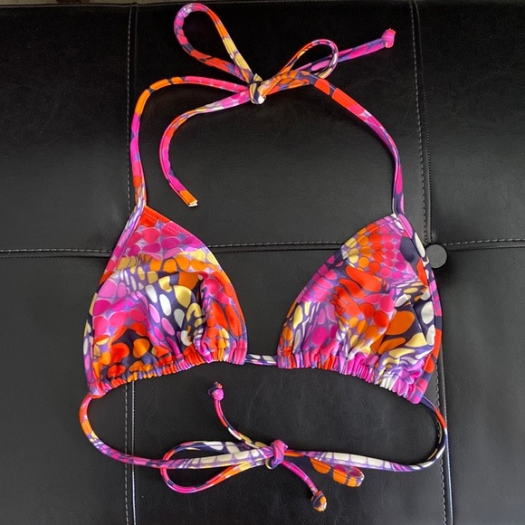 String Bikini Top - Picture 1 of 11